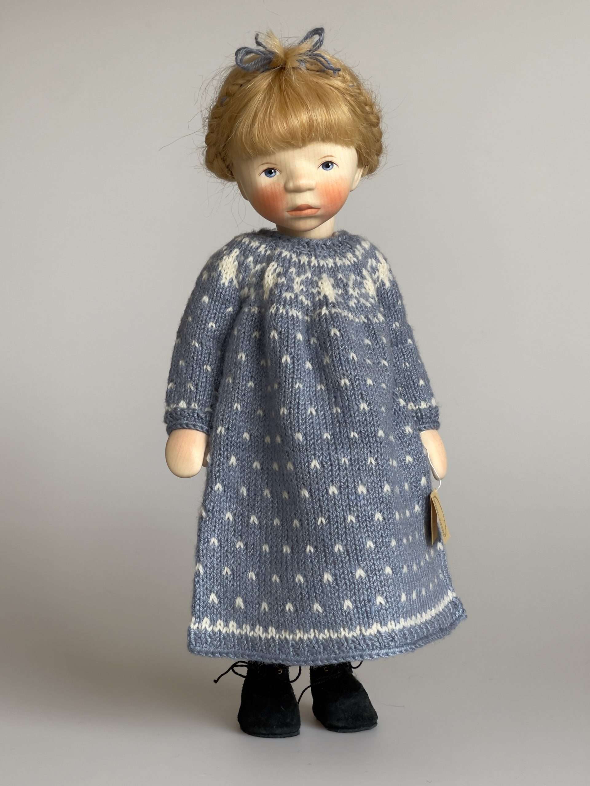 Wooden Doll H385